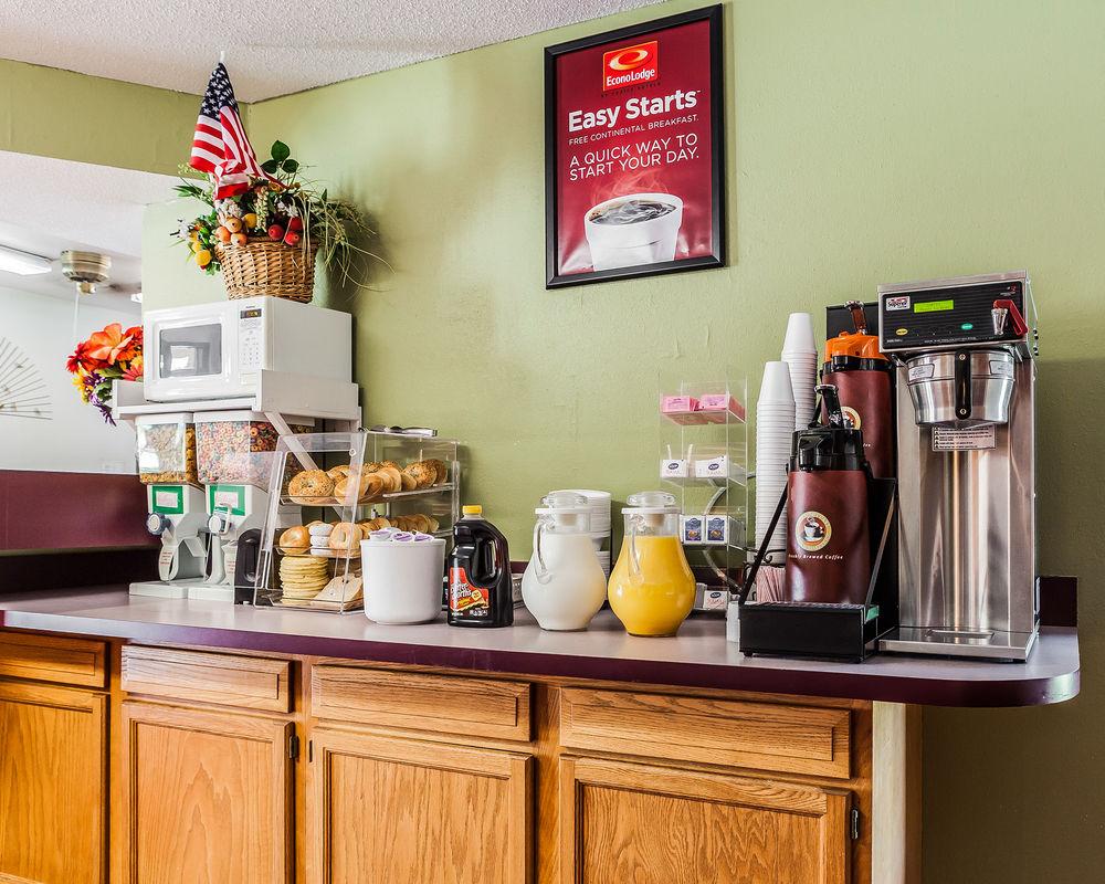 Hotel Econo - Northwest Des Moines 2*