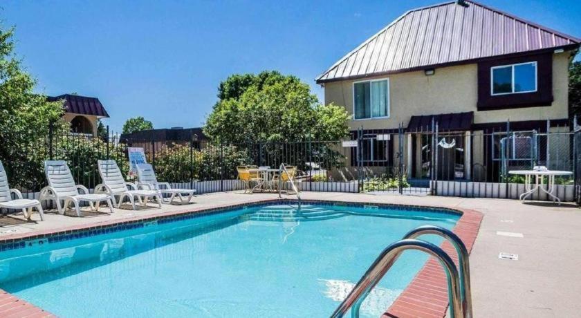 Econo - Northwest Des Moines Hotel Urbandale