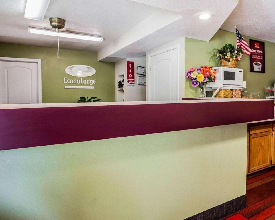 Econo - Northwest Des Moines Urbandale