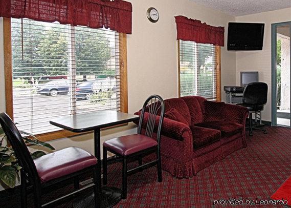 Hotel Econo - Northwest Des Moines 2*