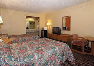Econo - Northwest Des Moines Hotel