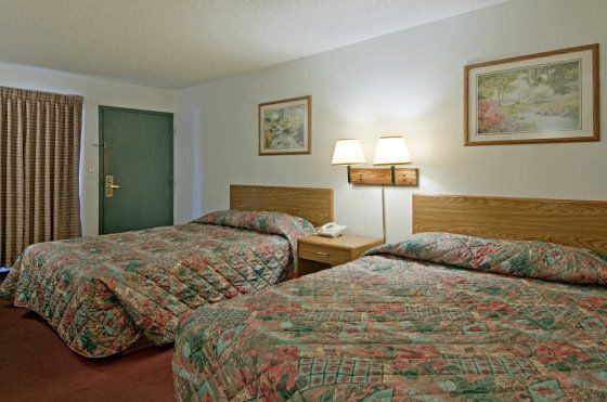 Hotel Econo - Northwest Des Moines 2*