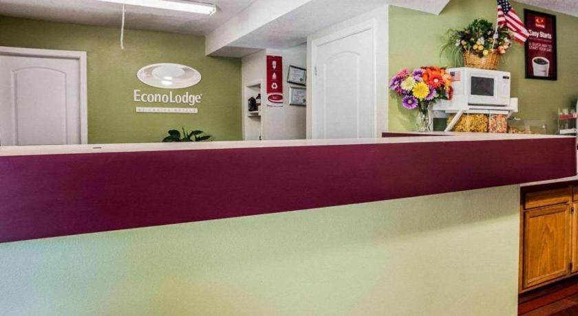 Hotel Econo - Northwest Des Moines 2*
